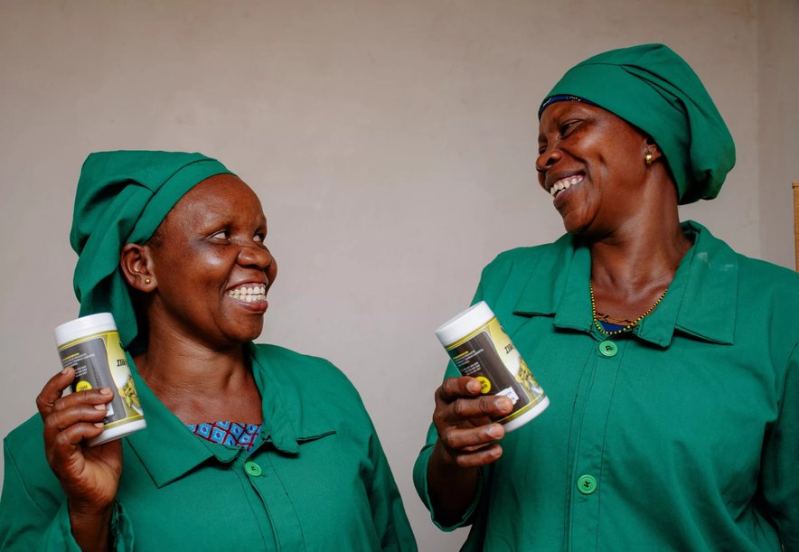 Anna and Zahida, Tanzania