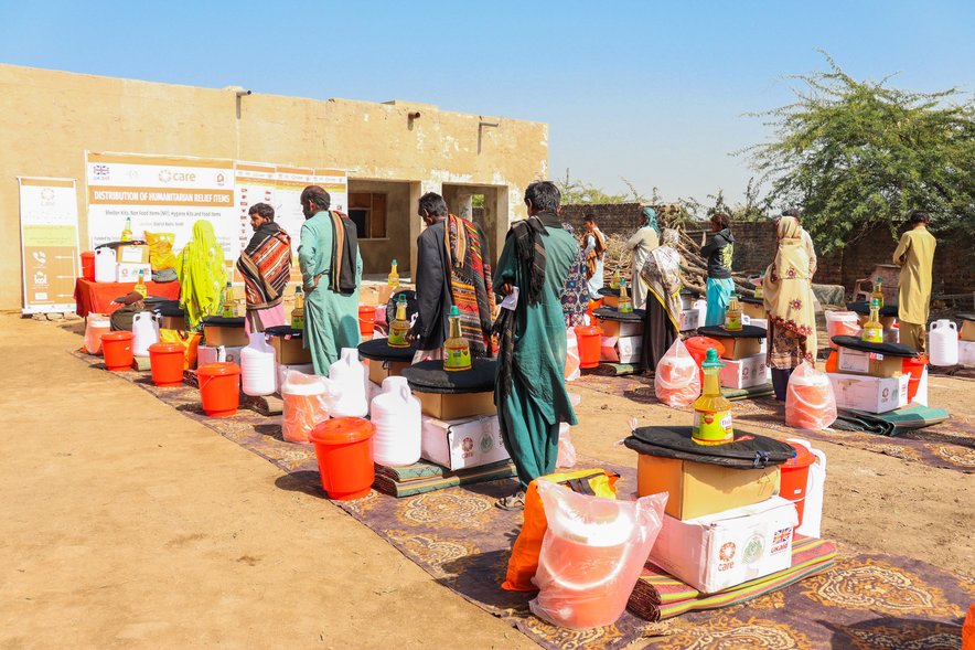 Pakistan Floods - emergency supplies