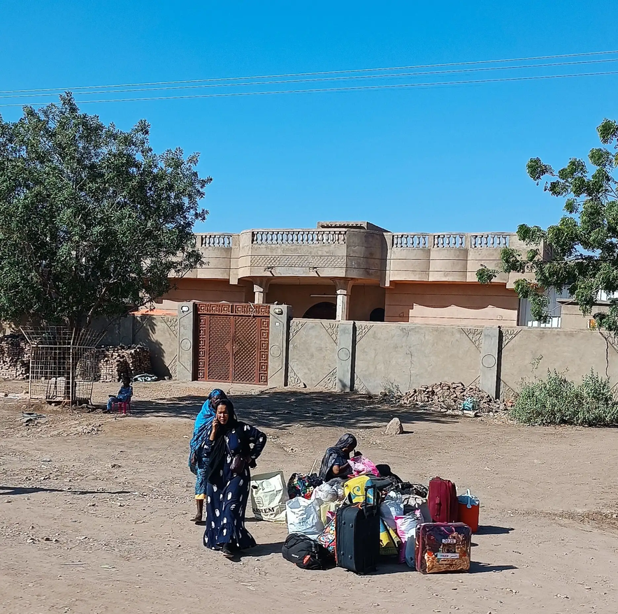 Sudan women refugees