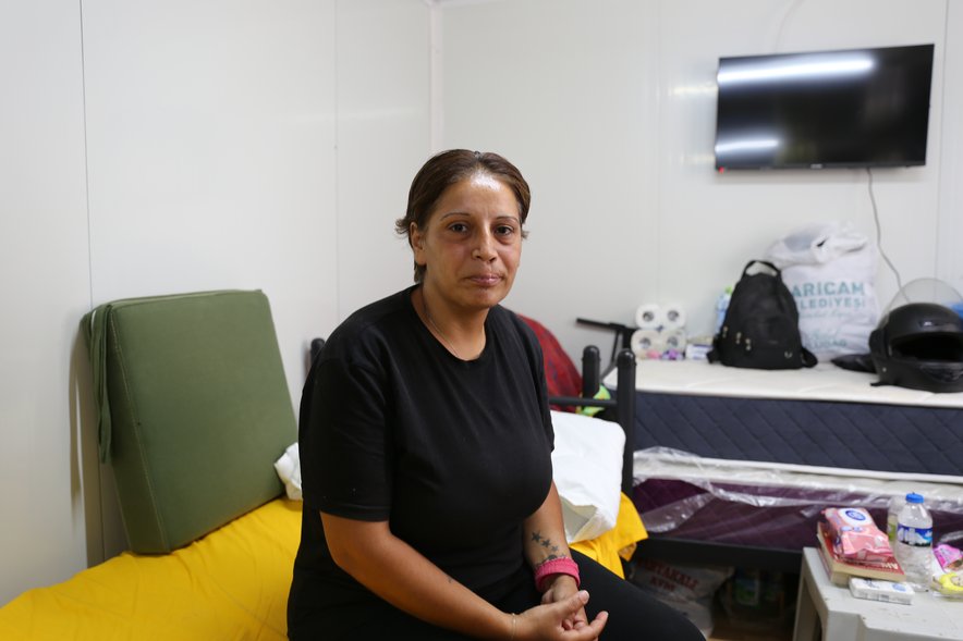 RS103105_Turkiye 6 months earthquake Hatay Elcin container