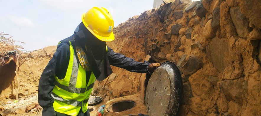Maryam in her old kitchen, Yemen