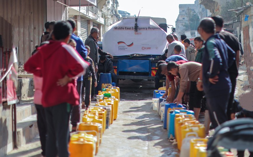 Water trucking in Gaza