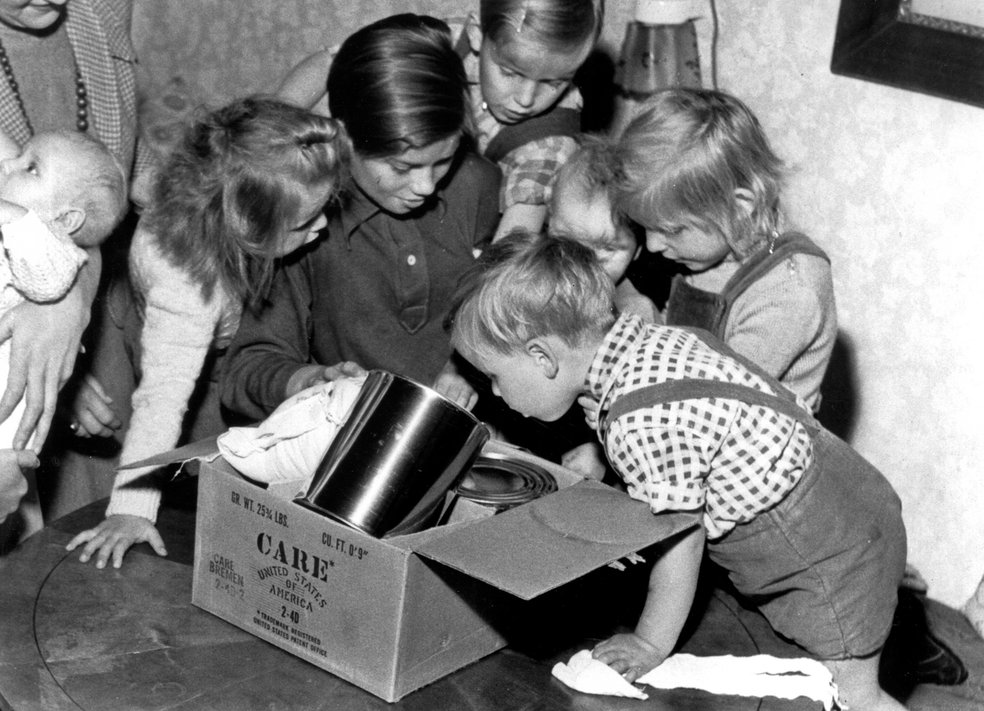 RS2712_DEU-1956-CARE-110