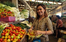 Maria at her fruit stall